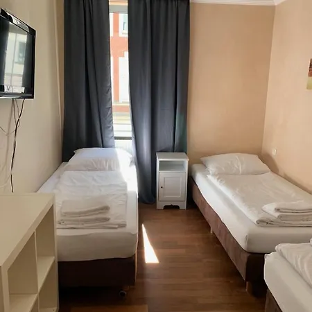 Midtown מלון דירות *