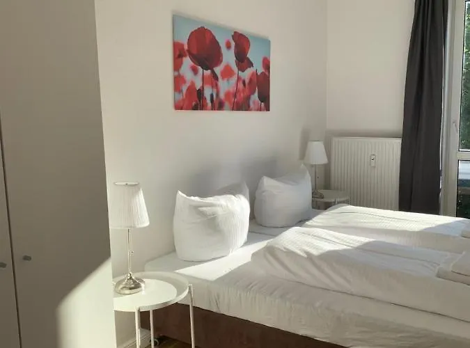 Midtown Apartahotel *